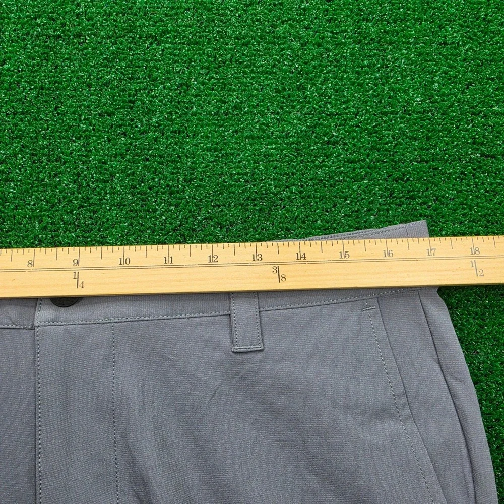 Banana Republic Comfort FlatFront Stretch Golf Shorts Mens 34 Gray Casual NWT